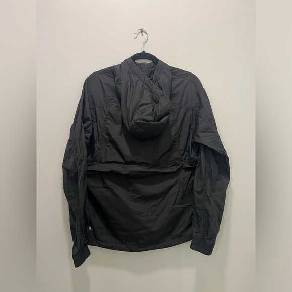 Lululemon Hood Lite Packable Jacket - Picture 6 of 10